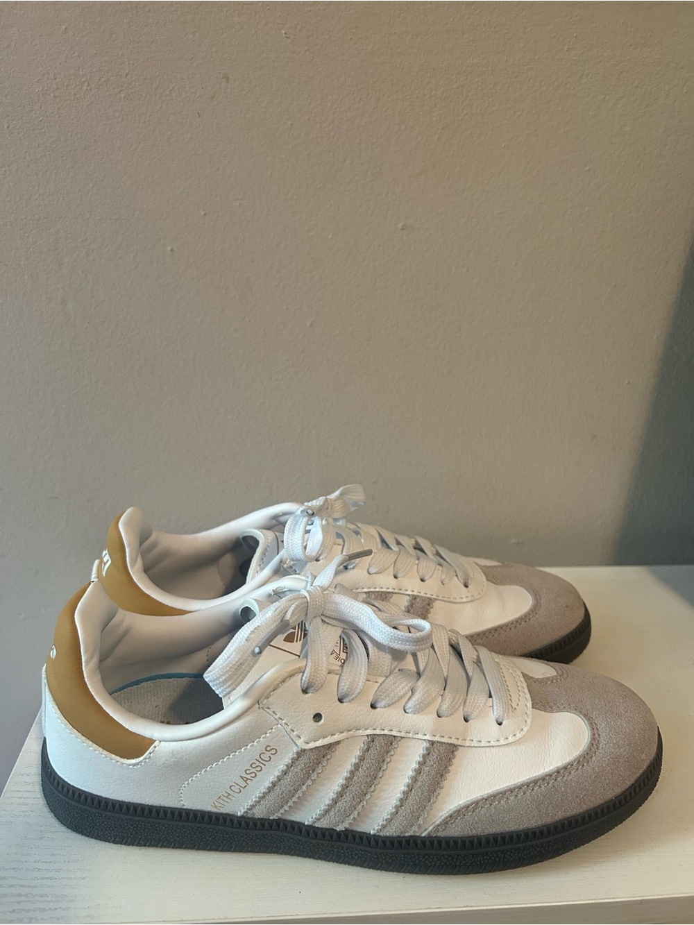 Kith White, Tan & Gray Classic Sneakers